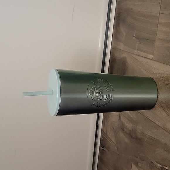 Brand new starbucks tumbler - Picture 1 of 3